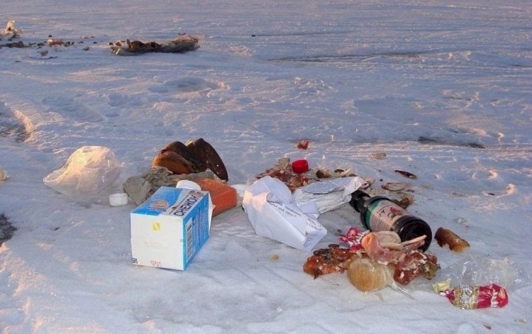 Более трех тонн мусора скопилось за зиму на озерах курорта «Бурабай»