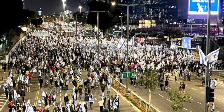 В Израиле в массовых протестах участвуют около 650 тысяч человек