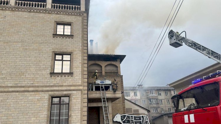 В Алматы в одном из кафе произошел пожар