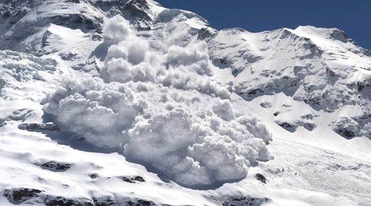 Спасатели просят алматинцев воздержаться от походов в горы