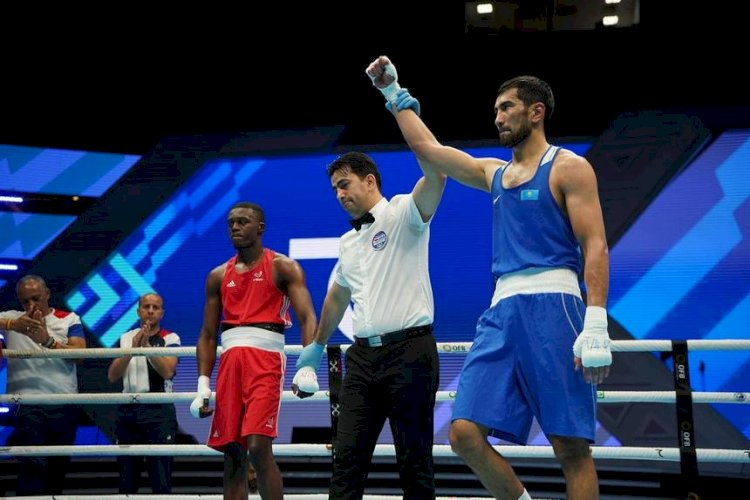 Асланбек Шымбергенов завоевал первую медаль ЧМ-2023 по боксу