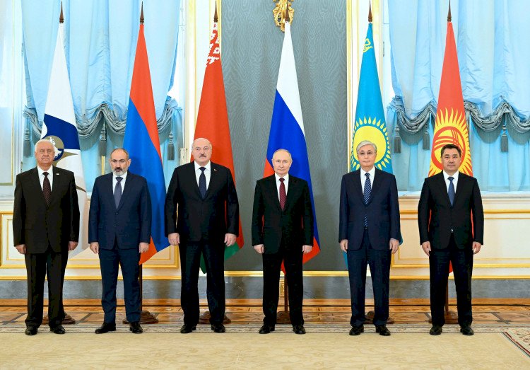 Президент Казахстана принял участие в заседании Высшего Евразийского экономического совета