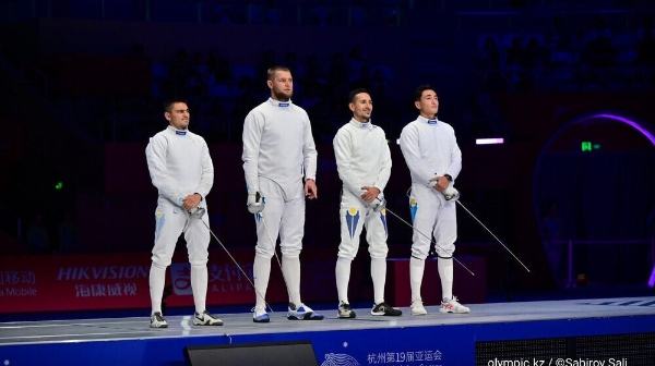 Сборная Казахстана по фехтованию завоевала бронзу кубка мира