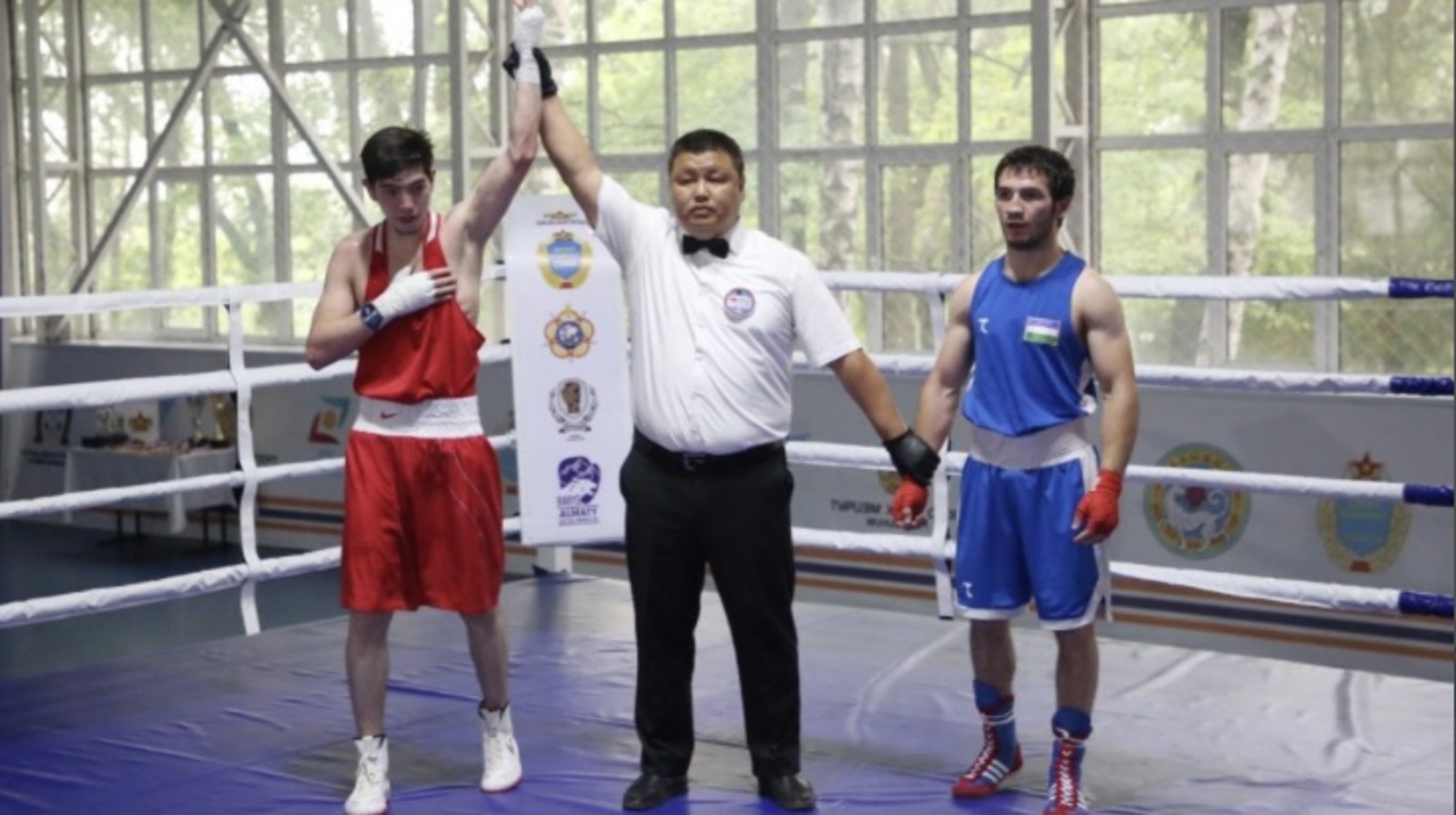 В Алматы стартовал международный турнир по боксу в честь 100-летия Сагадата Нурмагамбетова