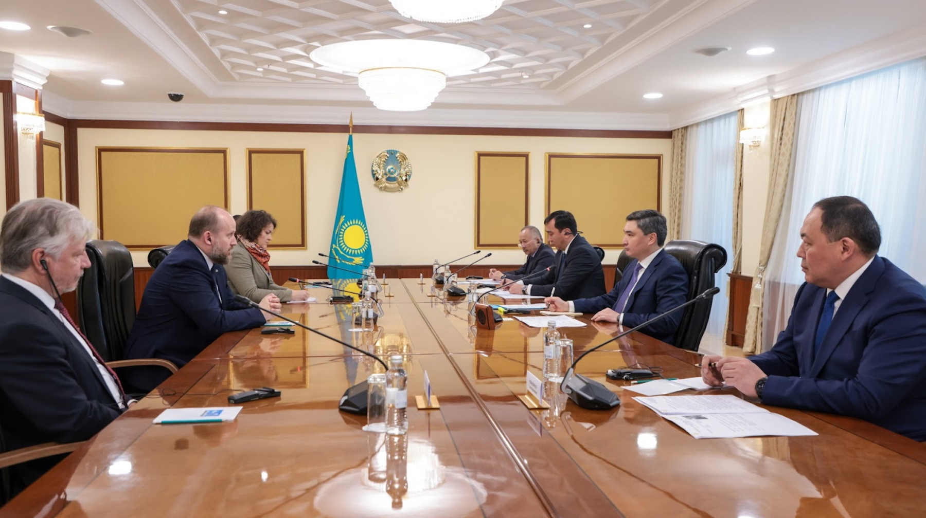 Крупнейшая в мире логистическая компания заинтересовалась транзитной мощностью Казахстана  
