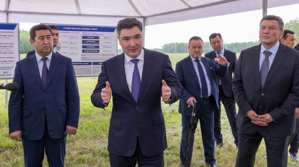 Вопросы посевной кампании обсудил с аграриями СКО Премьер-министр Бектенов