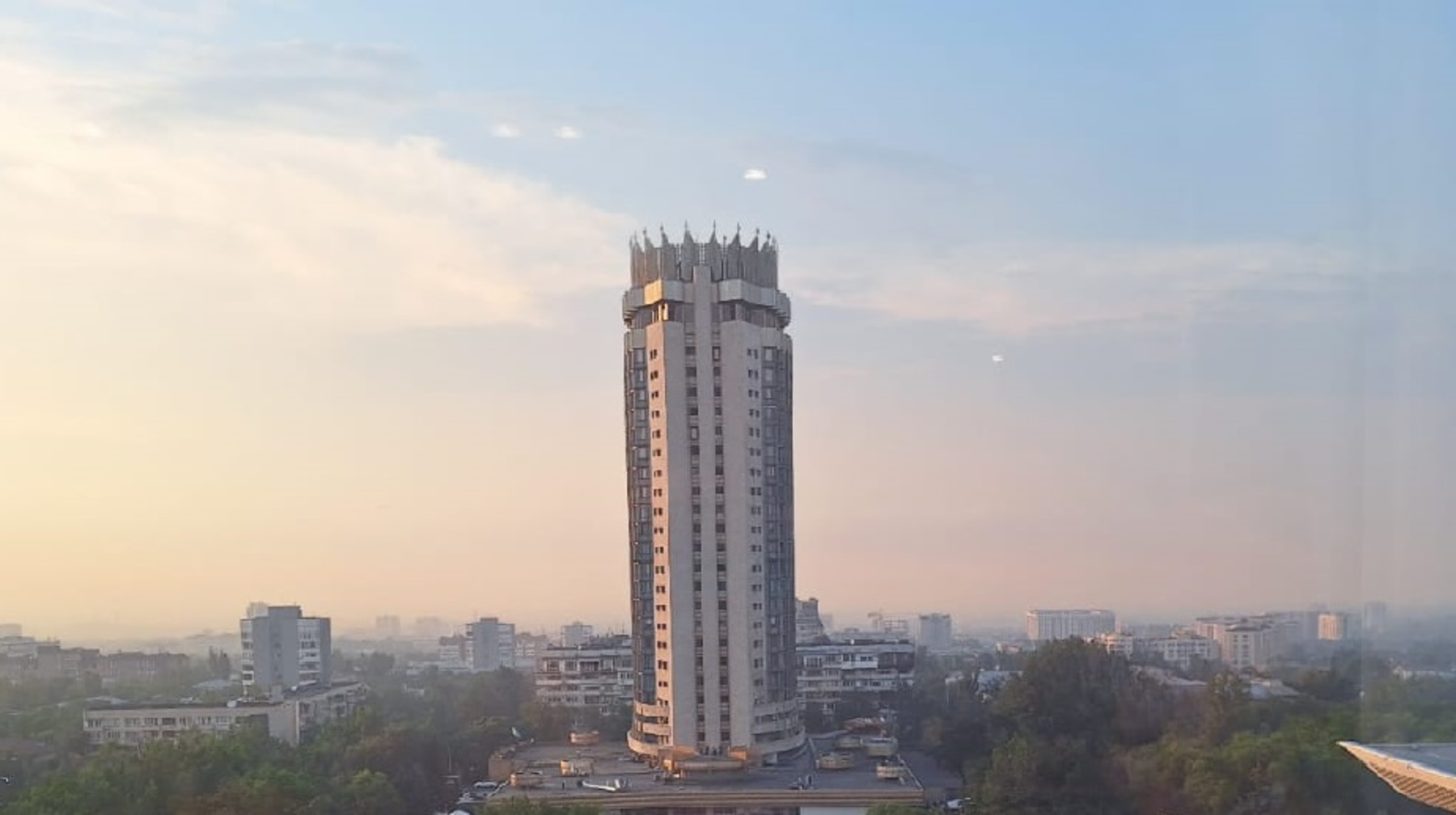 Работы на фонтане гостиницы «Казахстан» приостановлены: собственник будет привлечен к ответственности 