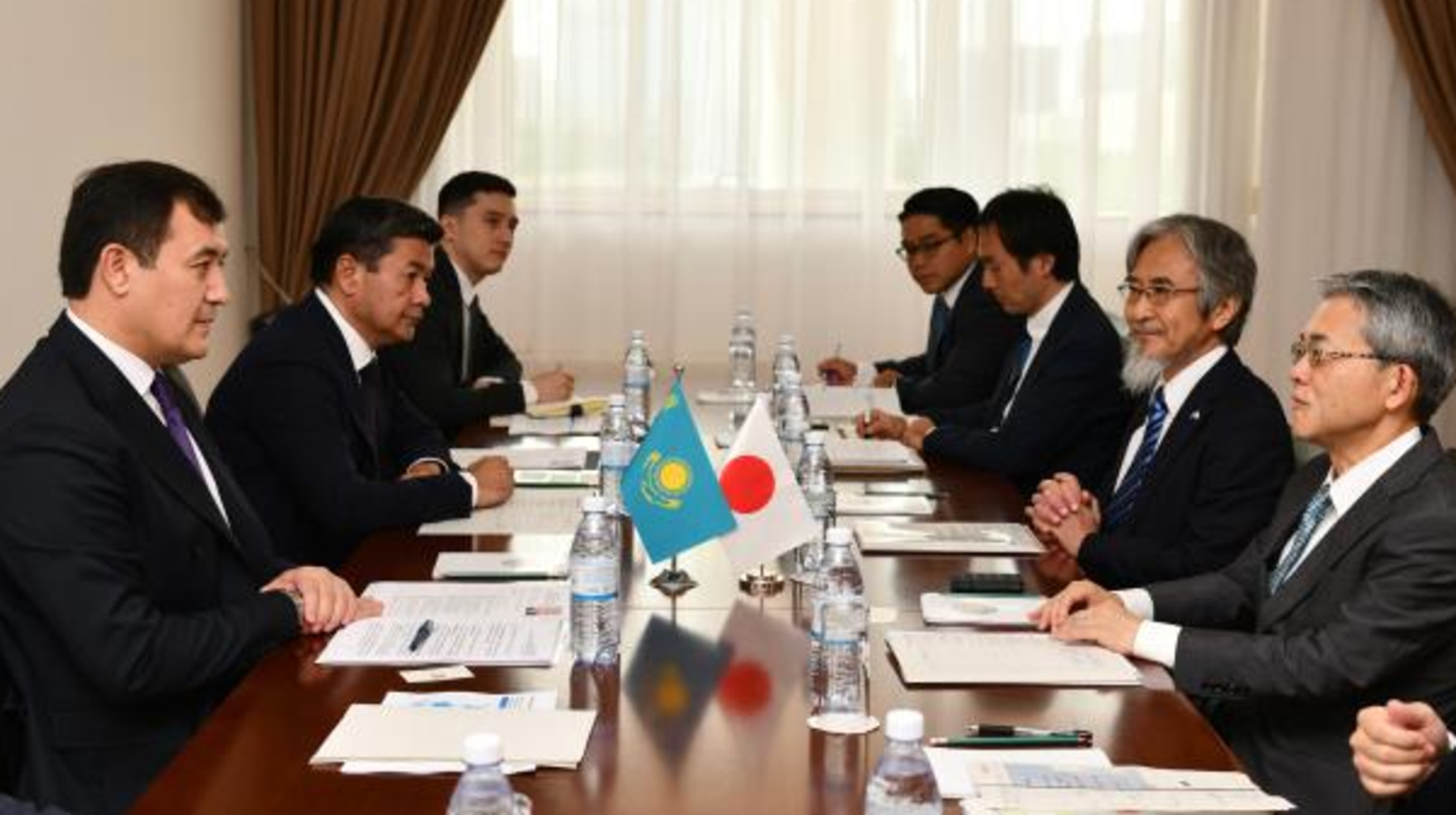 Астана и Токио обсудили вопросы двустороннего сотрудничества