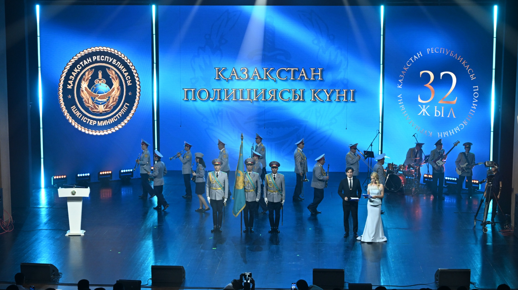 В Алматы прошел концерт, посвященный Дню полиции
