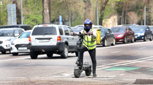 Три человека погибли, 324 травмированы в ДТП с участием мопедов в Алматы