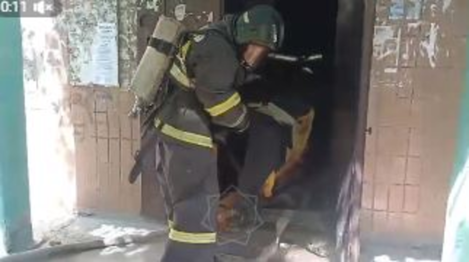 12 жителей эвакуировали в Усть-Каменогорске при пожаре  