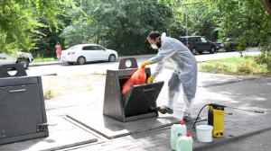 «Алматы жазы»: проводятся дезинфекционные работы мусорных площадок