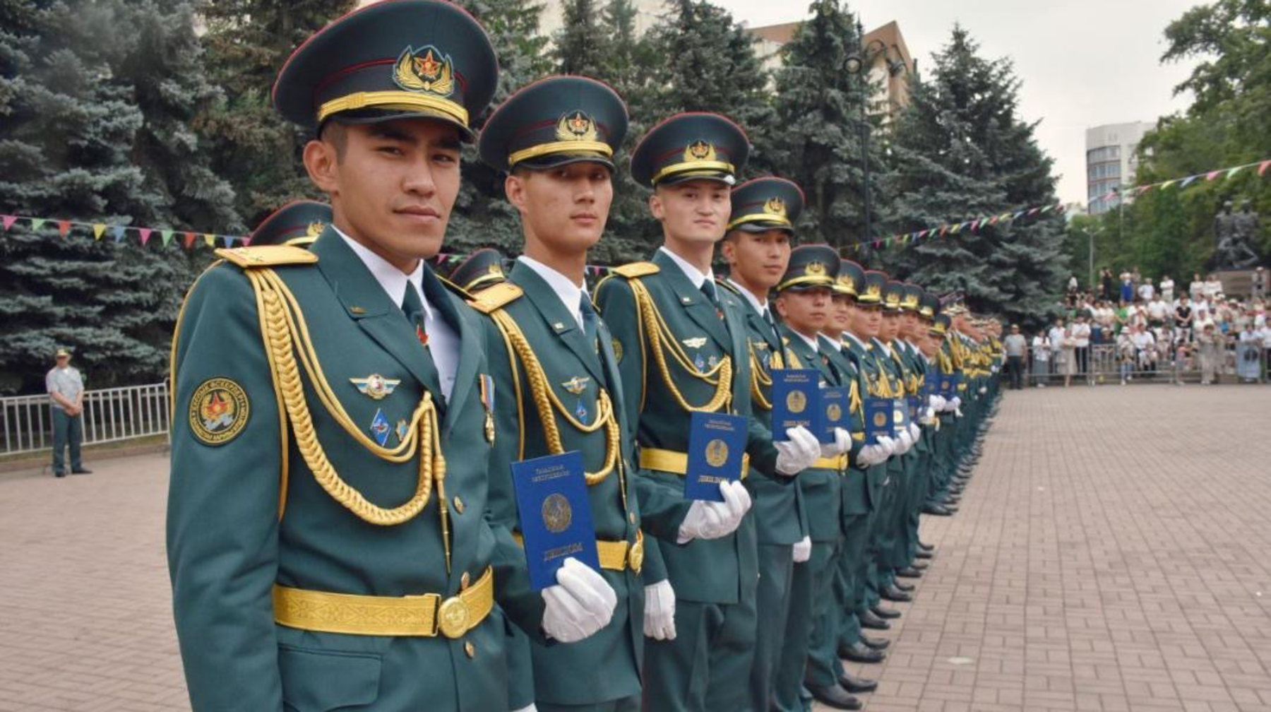 В Военном институте Сухопутных войск состоялся выпуск офицеров