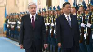 Токаев лично встретил кортеж председателя КНР