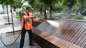 «Алматы Жазы»: объекты дорожной инфраструктуры приводят в порядок в мегаполисе