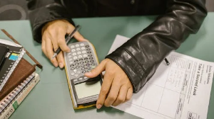 Обещал устроить учителями в школу: мошенник обобрал талдыкорганцев