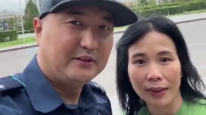 Подполковник туристкой полиции в Астане помог гостье из Китая 