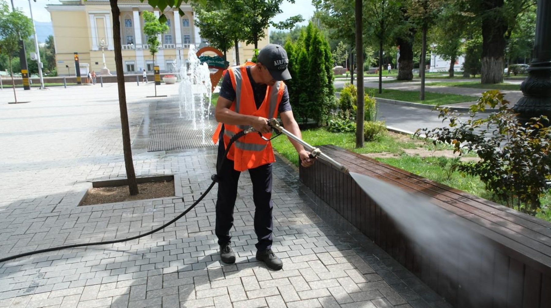 «Алматы жазы»: вывезено более 15 тысяч тонн мусора