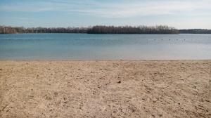 Потерявшийся четырехлетний малыш прошел 6 км по берегу Балхаша 