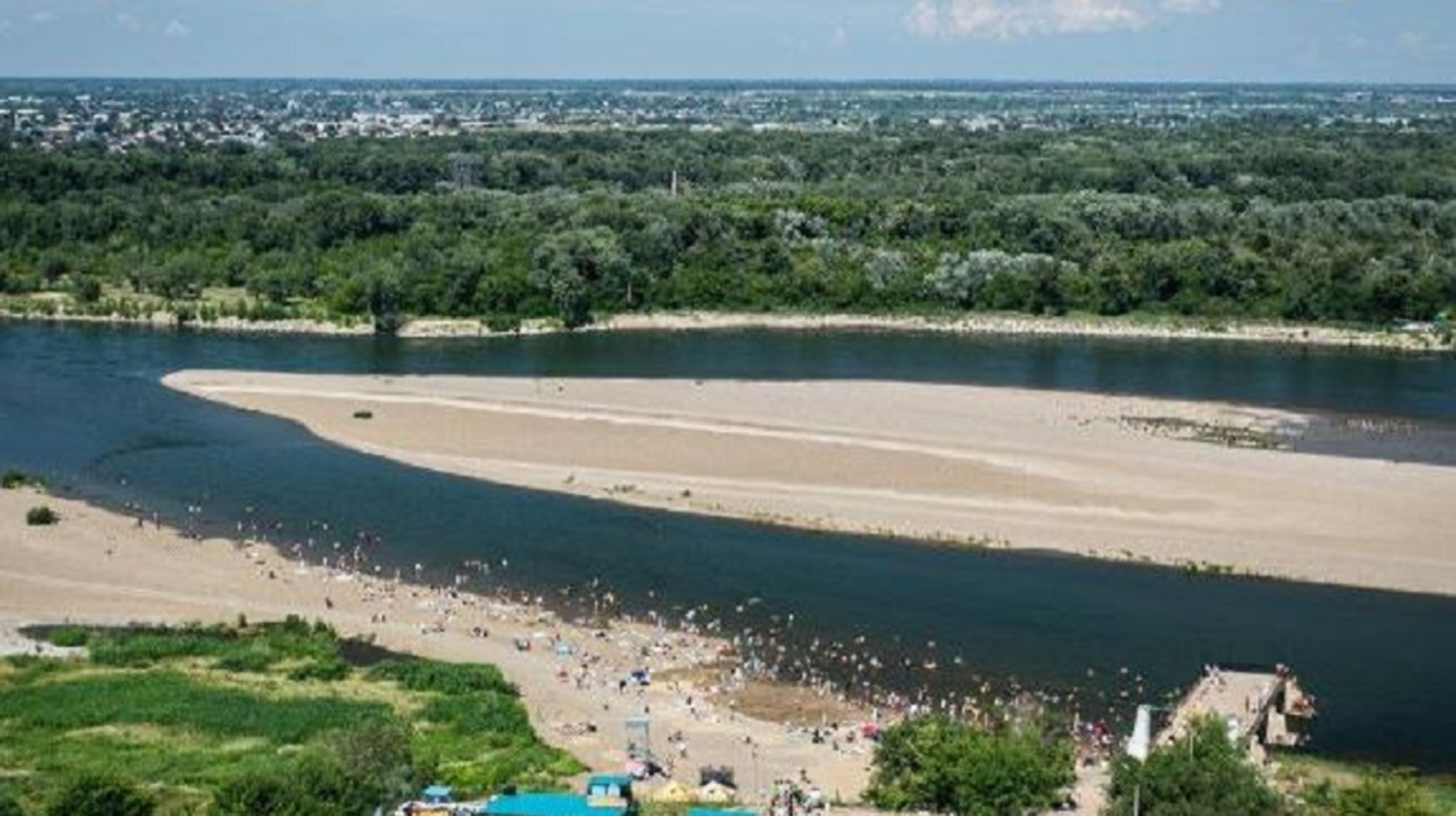 Общественный пляж открыли в Семее