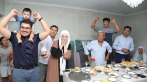 Родители Гусмана Кыргызбаева: «Мы благословили сына на успех»