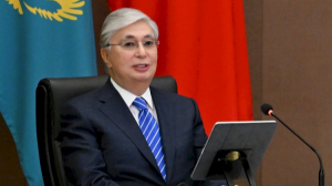 Токаев наградил более 100 шахтеров