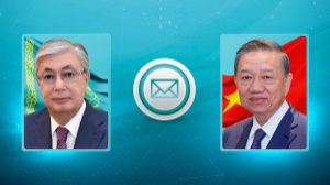 Глава государства поздравил президента Вьетнама с Днем независимости