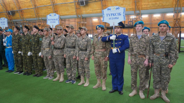 Военизированная эстафета среди школьников прошла в Алматы