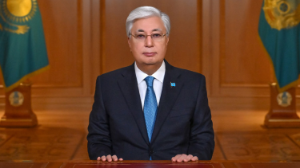 Токаев поздравил казахстанцев с Новым годом