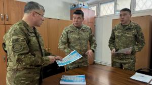 Замглавкома Сил воздушной обороны ВС РК посетил военный вуз в Алматы