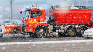 За сутки в Алматы вывезено 9,6 тыс. куб. м снега