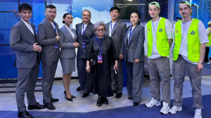 Гиды в мире профессий: студенты колледжа индустрии туризма и гостеприимства на фестивале в Астане