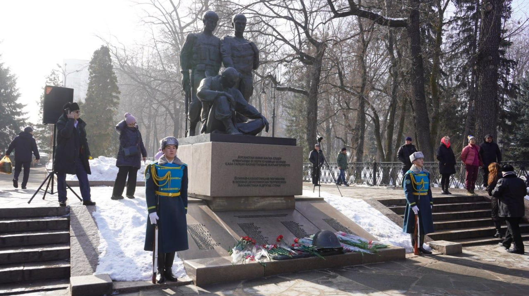 В Алматы почтили память воинов-интернационалистов