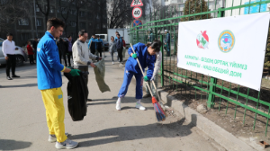 «Алматы – наш общий дом»: деятели культуры внесли свой вклад в чистоту города