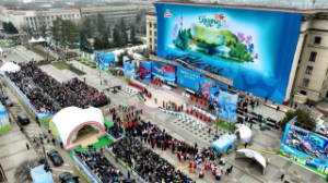 Массовый хор, концерты и спектакли: что ждет алматинцев 22 марта на площади Абая