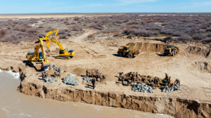 Канат Бозумбаев ознакомился с ситуацией в Кулсары и селах Атырауской и Актюбинской областей