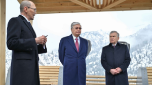 Президенты Казахстана и Узбекистана осмотрели горнолыжный кластер Алматы