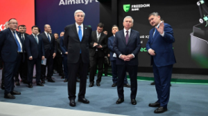 Токаев и Мирзиёев посетили выставку AlmatyFairai