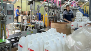 В Алматинской области студенты колледжей ознакомились с работой антифризного завода