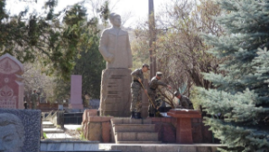 В Алматы участники акции «100 дней до Победы» чествуют героев войны