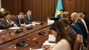 Заслуженные педагоги Казахстана станут наставниками в школах