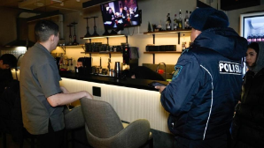 В Астане за курение кальяна и продажу табачных изделий оштрафованы сотни нарушителей