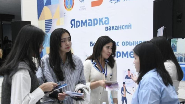 Более двух тысяч молодых людей трудоустроены в Шымкенте