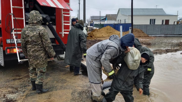 Паводки-2025: более 4 млн кубометров воды откачано в регионах Казахстана