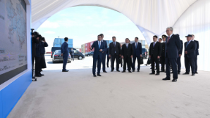 Токаев ознакомился с ходом развития транспортно-логистической инфраструктуры в Мангистау