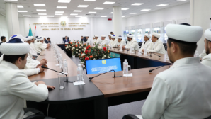 Советник Президента Малик Отарбаев встретился в Алматы с представителями духовенства