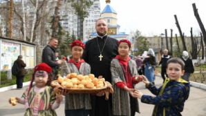 Пасхальные яйца и бауырсаки: в Астане укрепляют межэтническое согласие