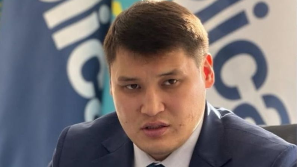 В Шымкенте обстреляли замакима Руслана Берденова: чиновник госпитализирован, нападавший задержан