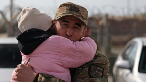 Семьи участников парада Победы побывали в полевом лагере в Астане