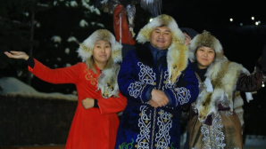 «Я бы хотела такого мужа»: с чего началась интернациональная семья алматинцев Баян и Юлдаша 